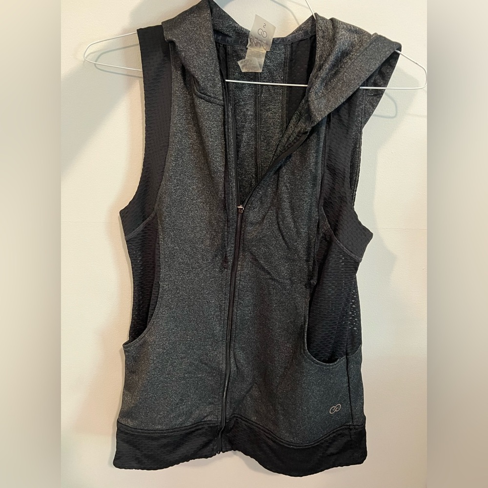 Calia by Carrie Underwood Hooded work out top